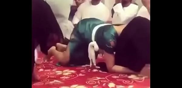  Muslim Slut ass shake